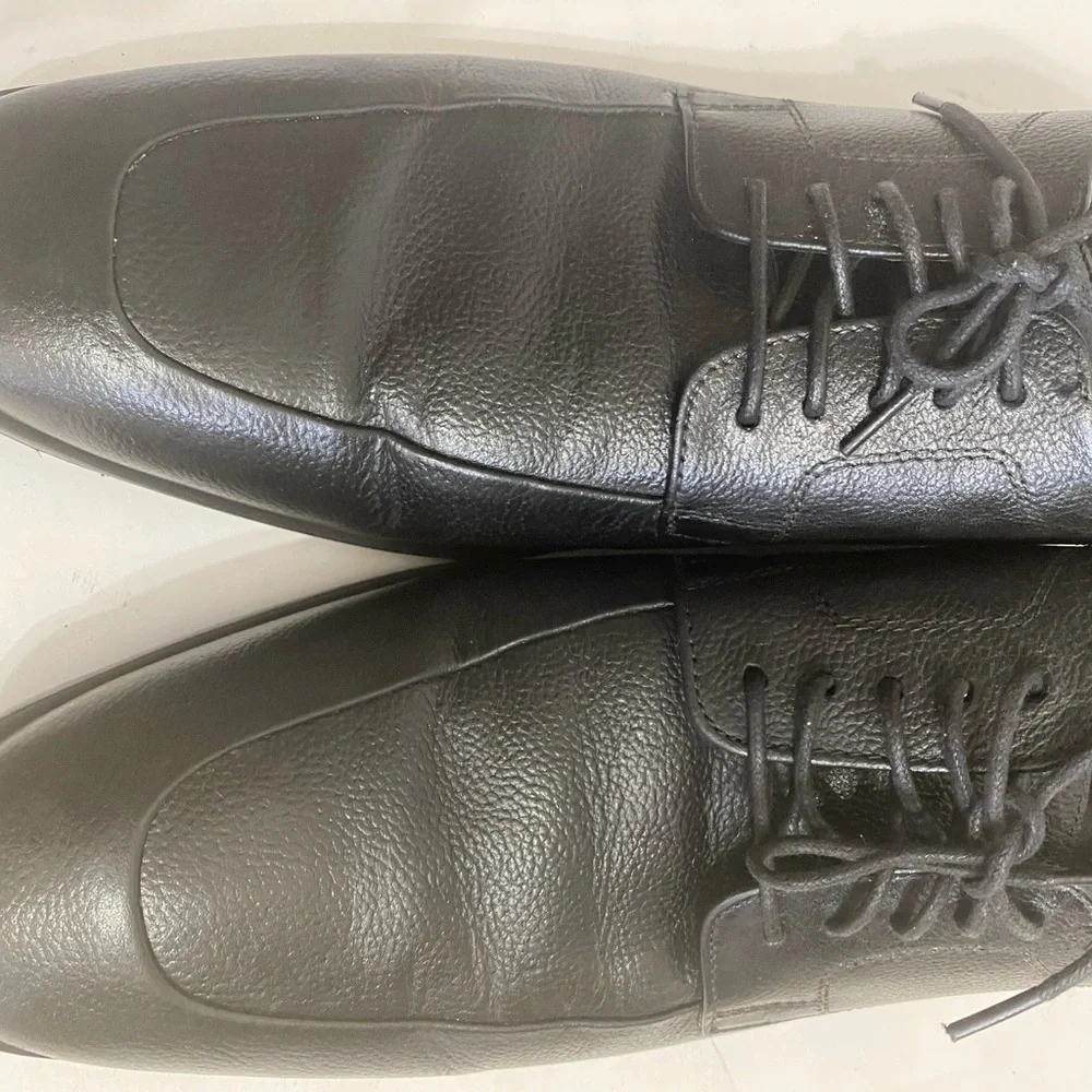 Cole Haan men lace